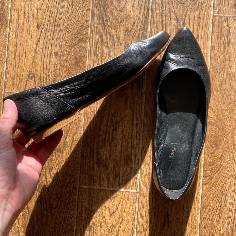 Black 100% leather flats